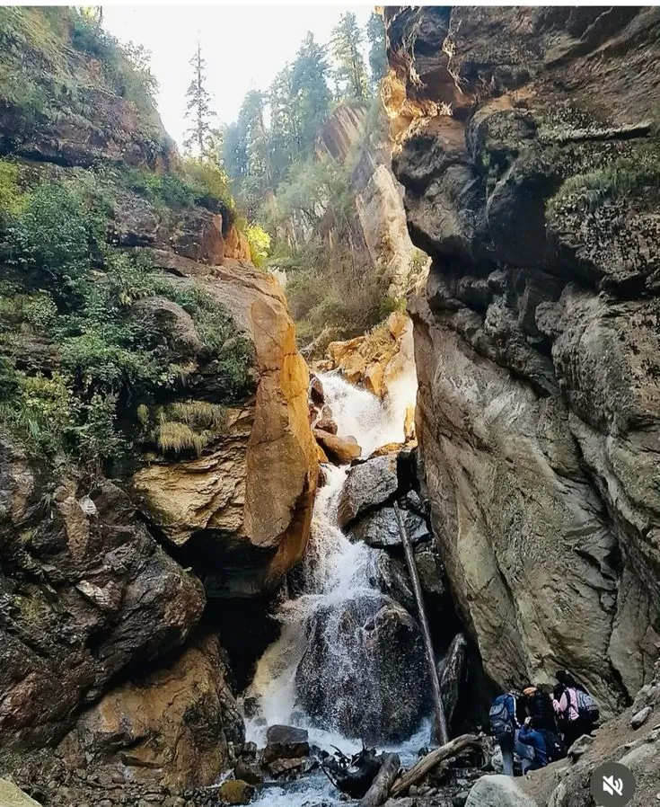 Waterfall on the Kheerganga trail